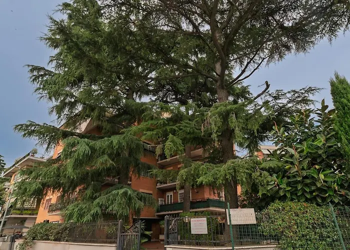 120 Sqm Elegance In With Private Parking Roma