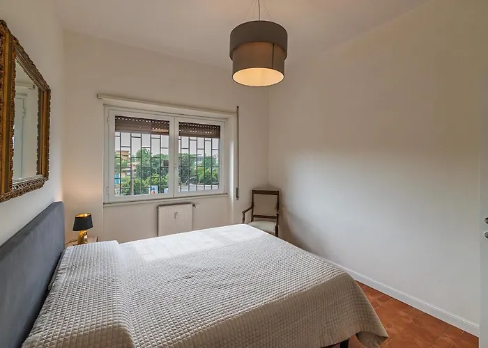 120 Sqm Elegance In With Private Parking