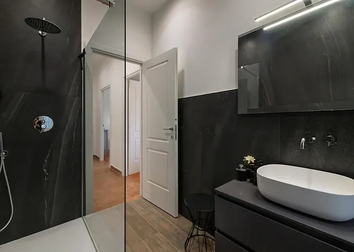 Appartamento 120 Sqm Elegance In With Private Parking *