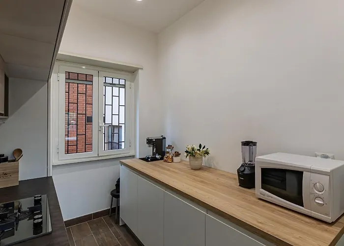 120 Sqm Elegance In With Private Parking *